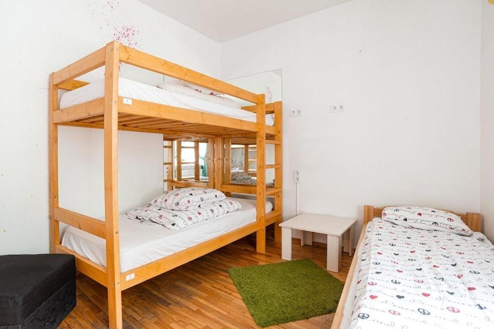 Pogo Hostel Vilnius Bagian luar foto